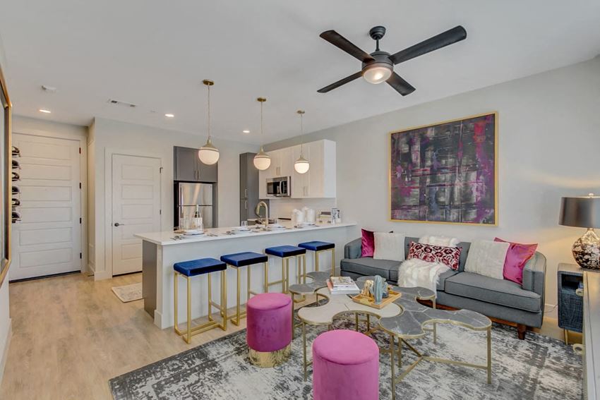 Vance At Union Apartments, 111 W. Davis St., Dallas, TX RentCafe